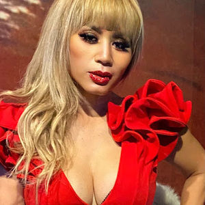 Meet your Posher, Lia